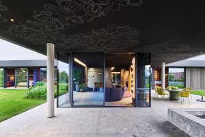 Terrasse ueberdacht schwarz Philip Kottlorz decohome.de