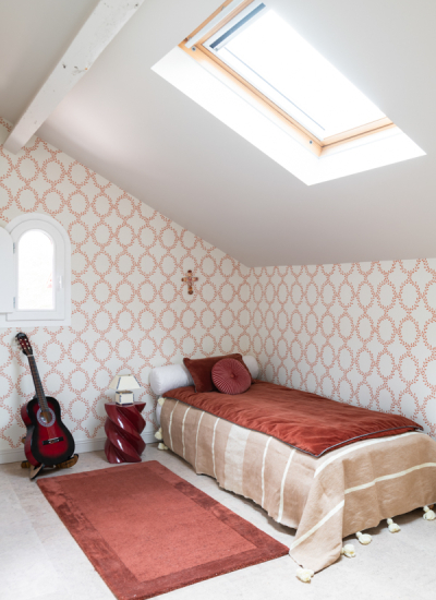 Gaestezimmer rot weiss Julien Fernandez decohome.de