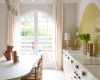 Kueche gelbe Wand Julien Fernandez decohome.de