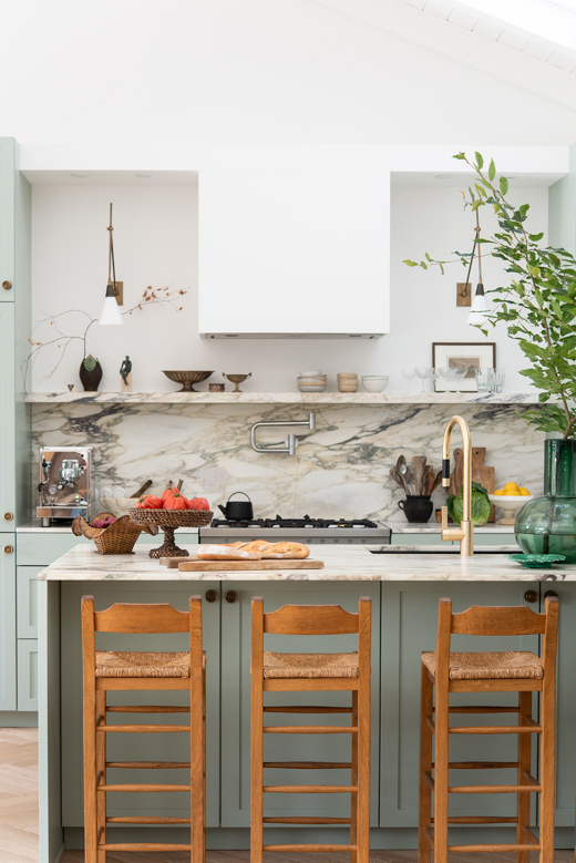 Landhauskueche salbei marmor holz foto mirjam fruscella decohome.de Landhauskueche salbei marmor holz foto mirjam fruscella decohome.de
