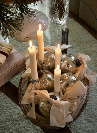 17 Homestory Kopenhagen schlichte Weihnachtsdeko Schale Kugeln Kerzen Anitta Behrendt:Living Inside decohome.de